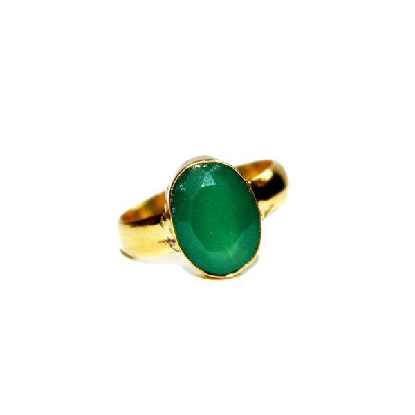 Emerald Panna Ring